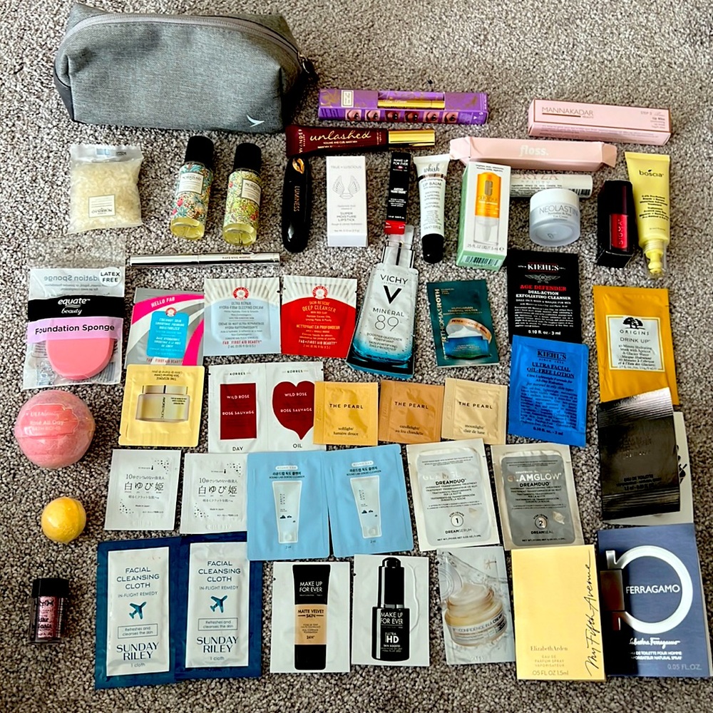 Beauty bundle (50+ pieces of skincare, makeup products)
